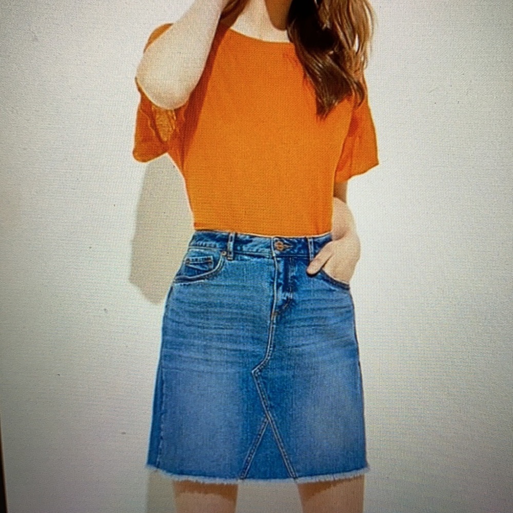 LOFT DENIM FRAYED SKIRT